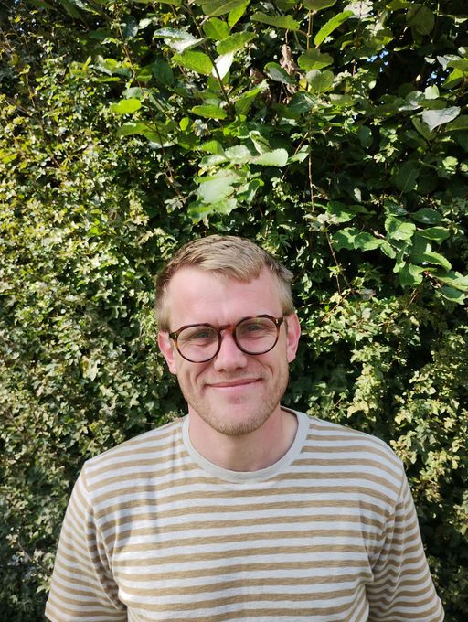 Portrait of Tom Wills